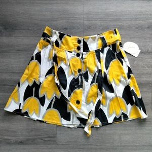 NWT Speechless Floral Tulip Print Skirt Yellow Black White Size 9 Buttons